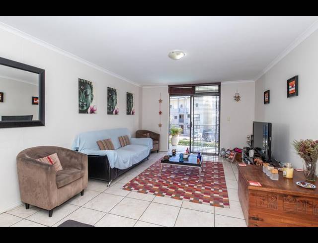 2 BEDROOM APARTMENT FOR SALE IN PLUMSTEAD